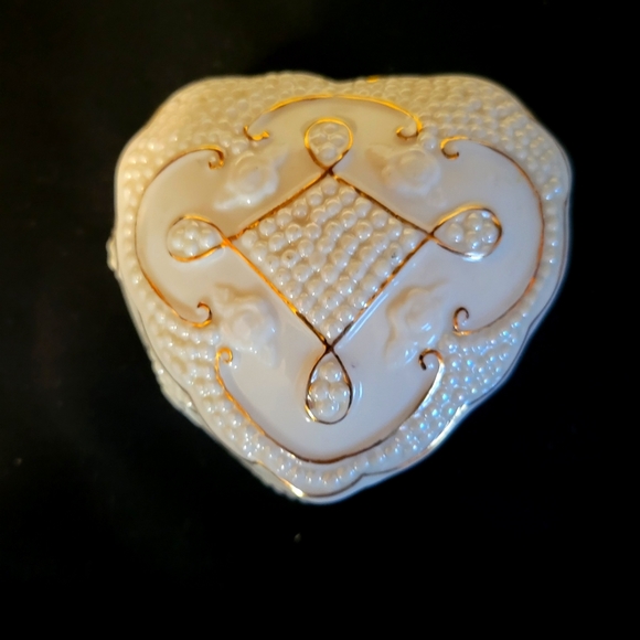 Trinket box - Picture 1 of 4